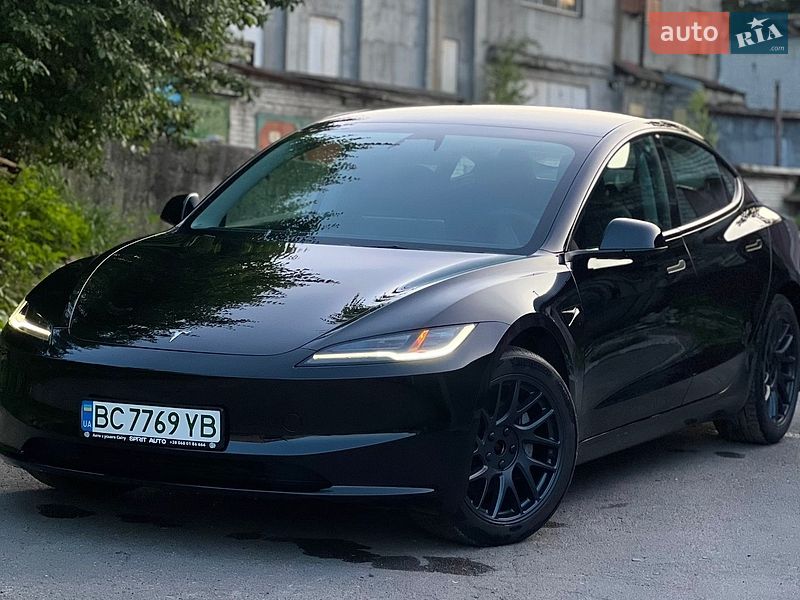 Седан Tesla Model 3 2024 в Львові фото Седан Tesla Model 3 2024 в Львові