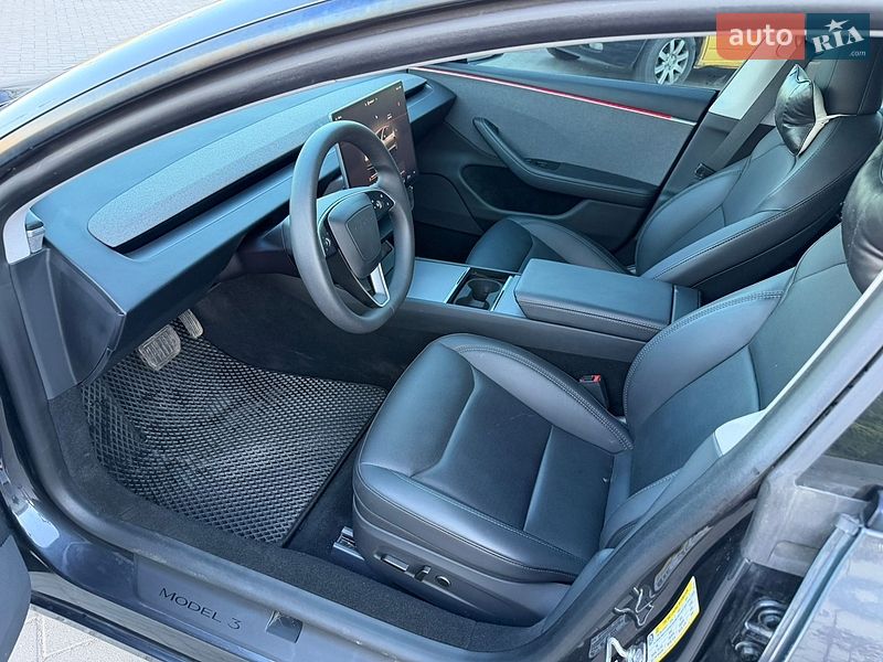 Седан Tesla Model 3 2024 в Золочеве