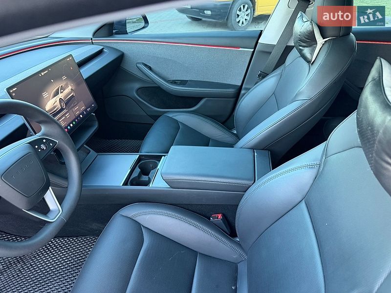 Седан Tesla Model 3 2024 в Золочеве
