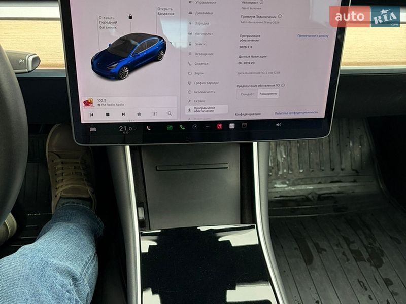 Седан Tesla Model 3 2019 в Киеве
