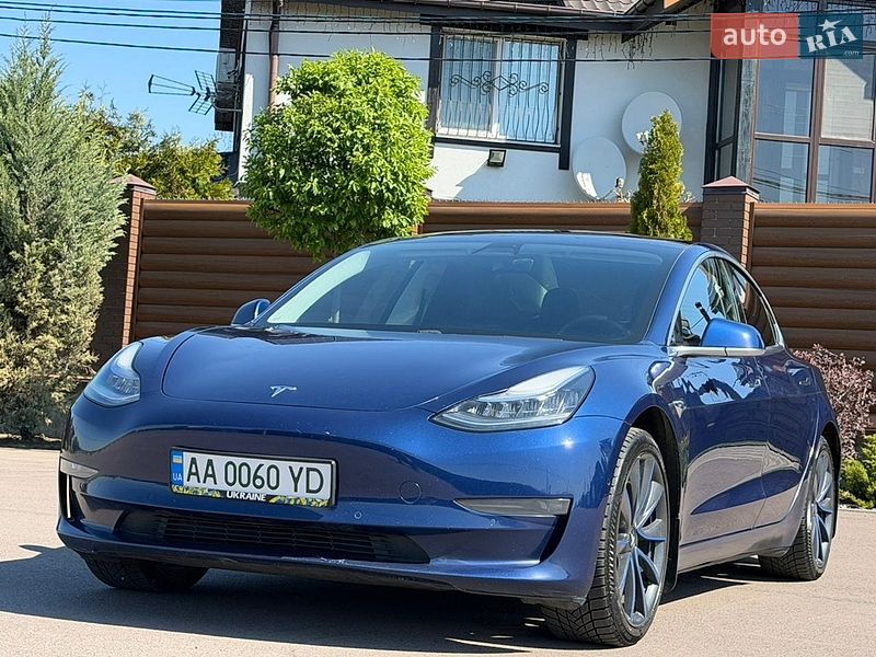 Седан Tesla Model 3 2017 в Борисполе