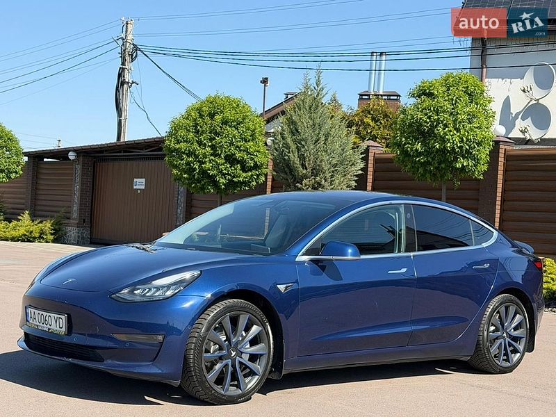 Седан Tesla Model 3 2017 в Борисполе