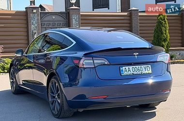Седан Tesla Model 3 2017 в Борисполе
