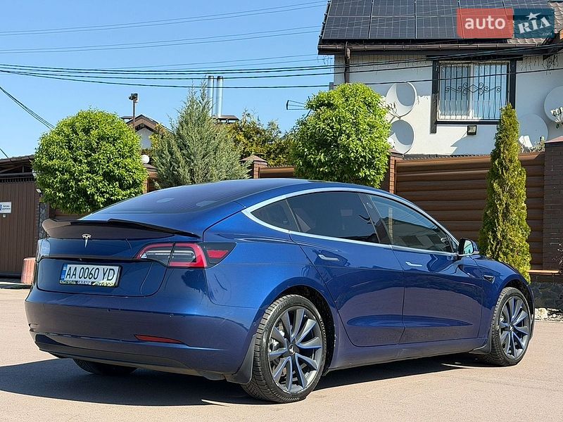 Седан Tesla Model 3 2017 в Борисполе