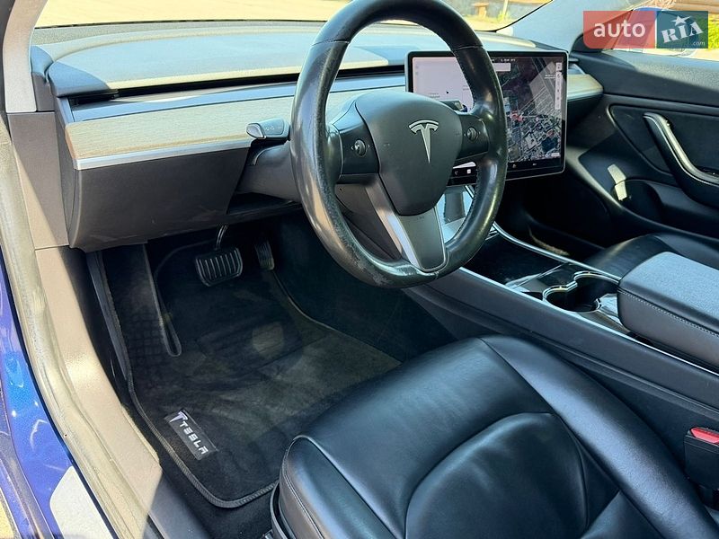Седан Tesla Model 3 2017 в Борисполе