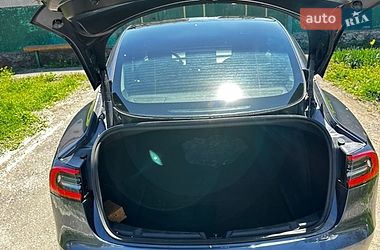 Седан Tesla Model 3 2020 в Киеве