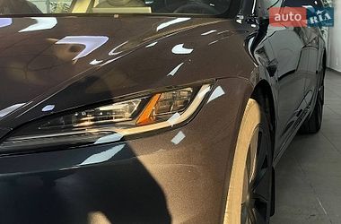 Седан Tesla Model 3 2024 в Киеве