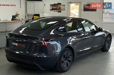 Седан Tesla Model 3 2024 в Киеве