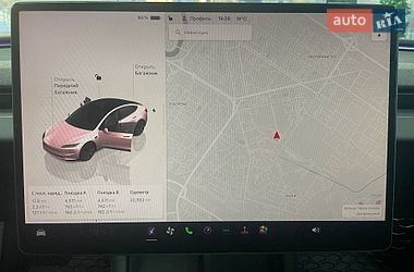 Седан Tesla Model 3 2024 в Киеве