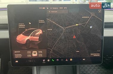 Седан Tesla Model 3 2024 в Киеве