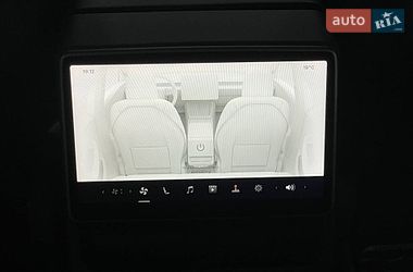 Седан Tesla Model 3 2024 в Киеве