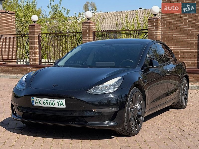 Седан Tesla Model 3 2020 в Харькове