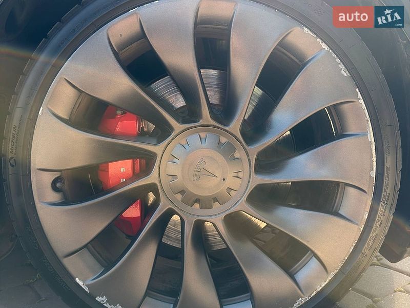 Седан Tesla Model 3 2020 в Харькове