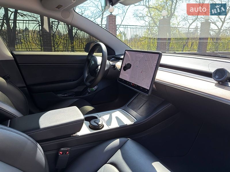 Седан Tesla Model 3 2020 в Харькове