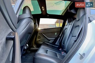 Седан Tesla Model 3 2021 в Виннице