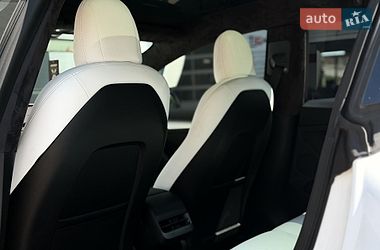 Седан Tesla Model 3 2022 в Киеве