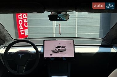 Седан Tesla Model 3 2022 в Киеве