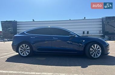 Седан Tesla Model 3 2020 в Житомире