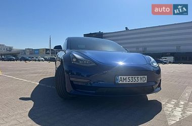 Седан Tesla Model 3 2020 в Житомире