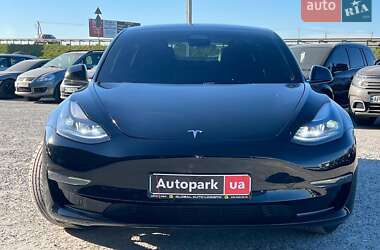 Седан Tesla Model 3 2021 в Львове