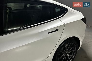 Седан Tesla Model 3 2022 в Дніпрі