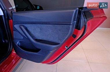 Седан Tesla Model 3 2021 в Одесі