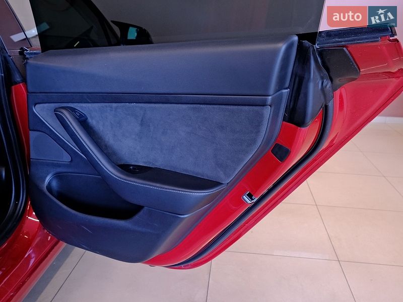 Седан Tesla Model 3 2021 в Одесі