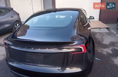 Седан Tesla Model 3 2024 в Киеве