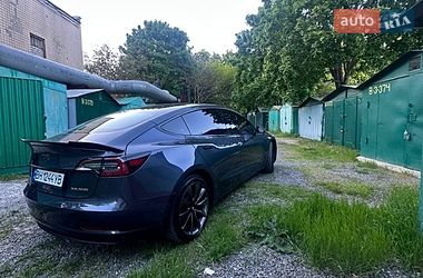 Седан Tesla Model 3 2019 в Одессе