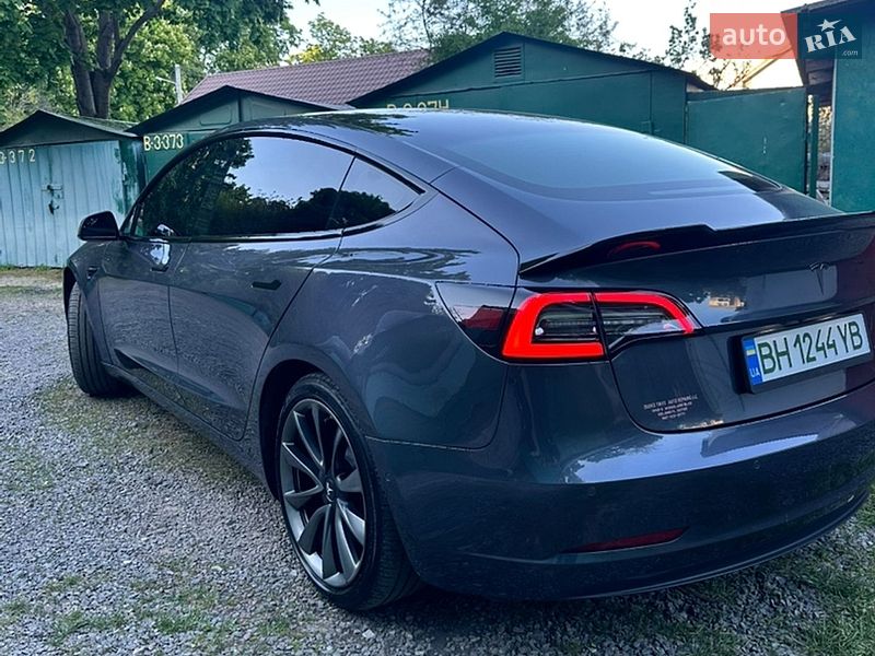 Седан Tesla Model 3 2019 в Одессе