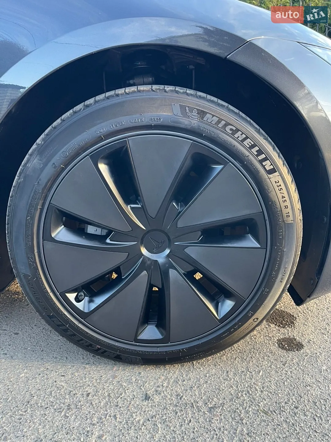 2025 Tesla Model 3 - мініатюра 12