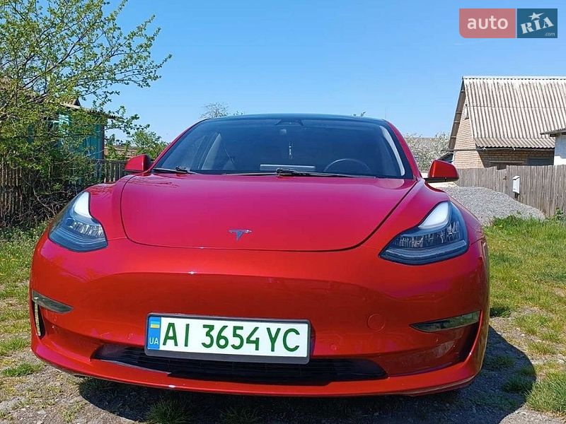 Седан Tesla Model 3 2018 в Сквире
