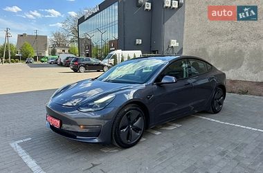 Седан Tesla Model 3 2021 в Луцке
