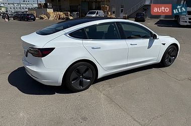 Седан Tesla Model 3 2018 в Києві