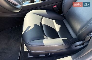 Седан Tesla Model 3 2018 в Києві