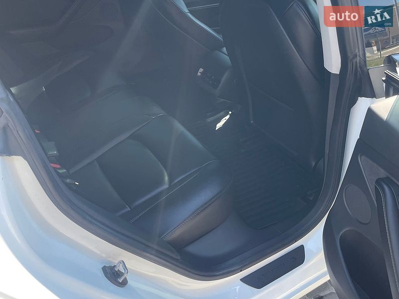 Седан Tesla Model 3 2021 в Харькове