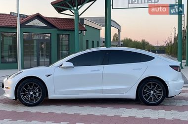Седан Tesla Model 3 2019 в Ирпене