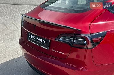 Седан Tesla Model 3 2020 в Львові