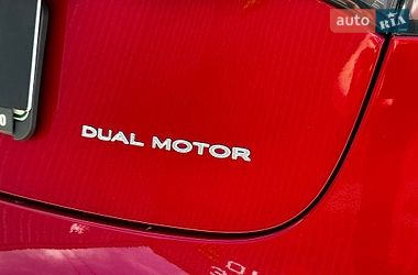 Седан Tesla Model 3 2020 в Львові