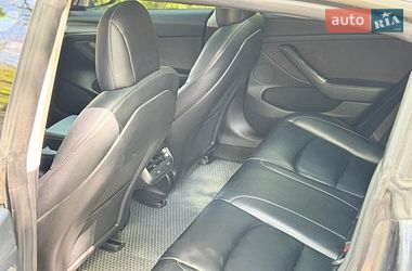 Седан Tesla Model 3 2021 в Вінниці
