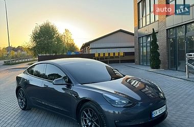 Седан Tesla Model 3 2021 в Вінниці