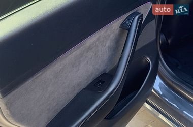 Седан Tesla Model 3 2019 в Вінниці