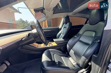Седан Tesla Model 3 2019 в Вінниці