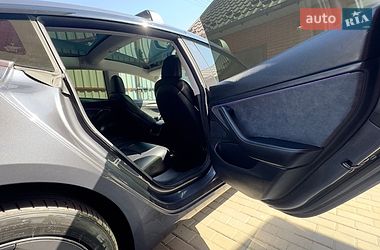 Седан Tesla Model 3 2019 в Вінниці