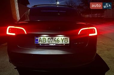 Седан Tesla Model 3 2019 в Вінниці