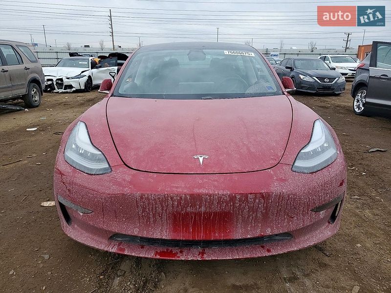 Седан Tesla Model 3 2020 в Львове