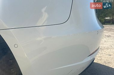 Седан Tesla Model 3 2020 в Ніжині