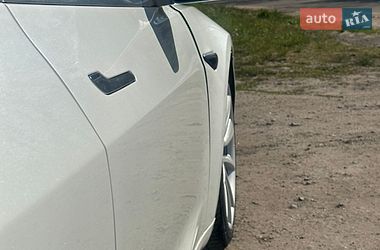 Седан Tesla Model 3 2020 в Ніжині
