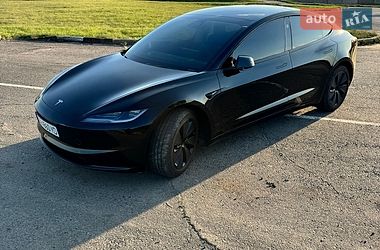 Седан Tesla Model 3 2024 в Киеве