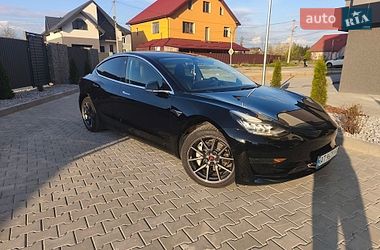 Седан Tesla Model 3 2020 в Ивано-Франковске